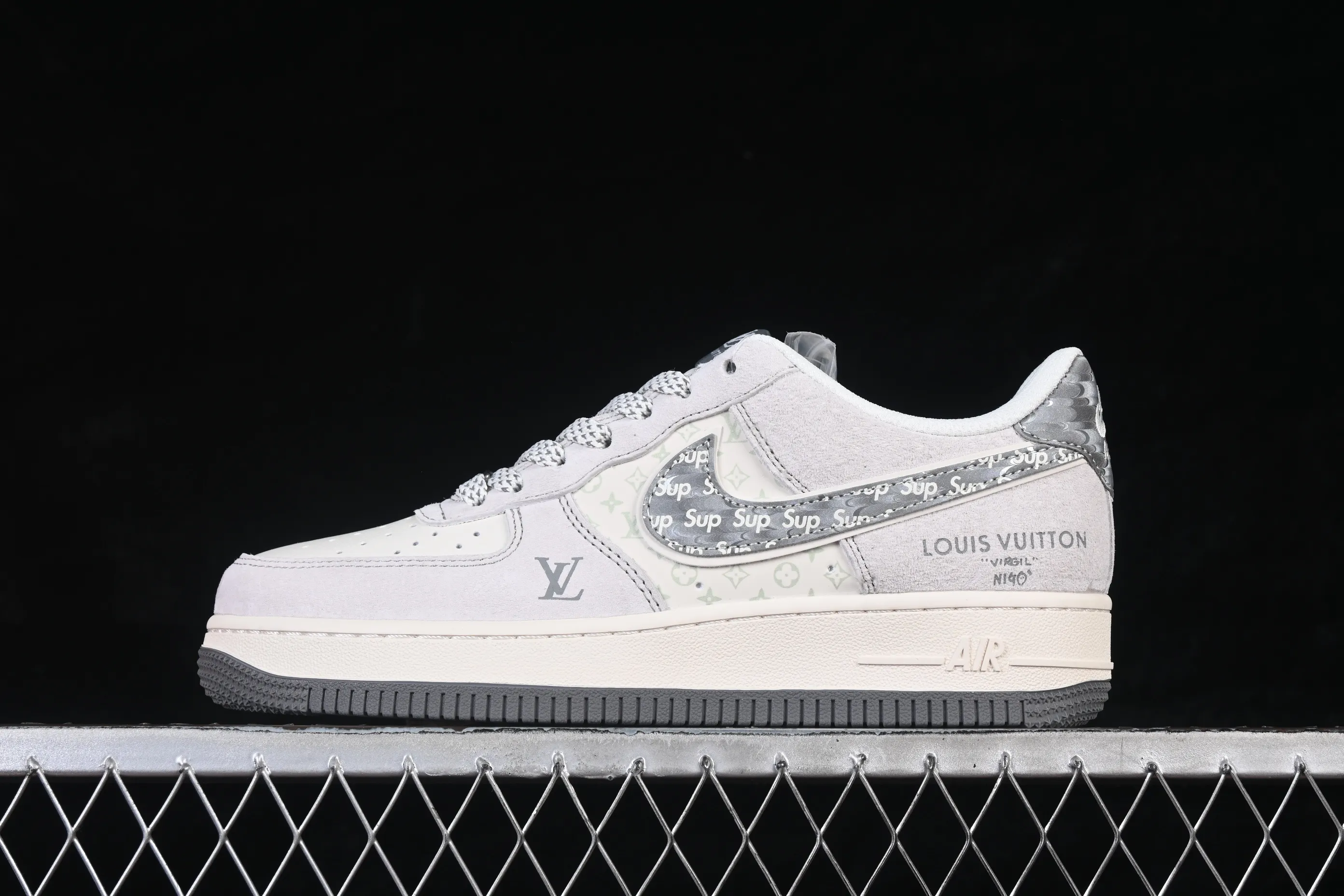 All categories Nk Air Force 1 Air Force series Nk Air Force 1 Low Air Force low-top Nike Air Force 1'07 Low joint model light gray frosted Air Force 1 low-top casual sneakers CX5050-Y48